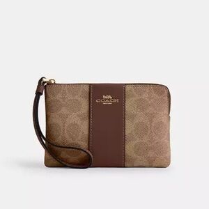 NWT COACH Corner Zip Wristlet In Signature Canvas With Stripe Tan and Brown